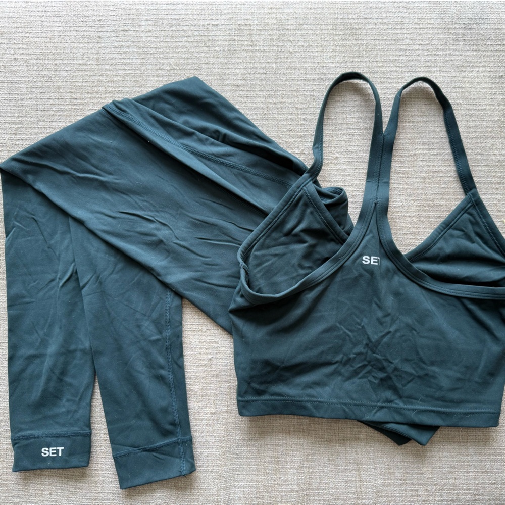 SET Active Top/Leggings